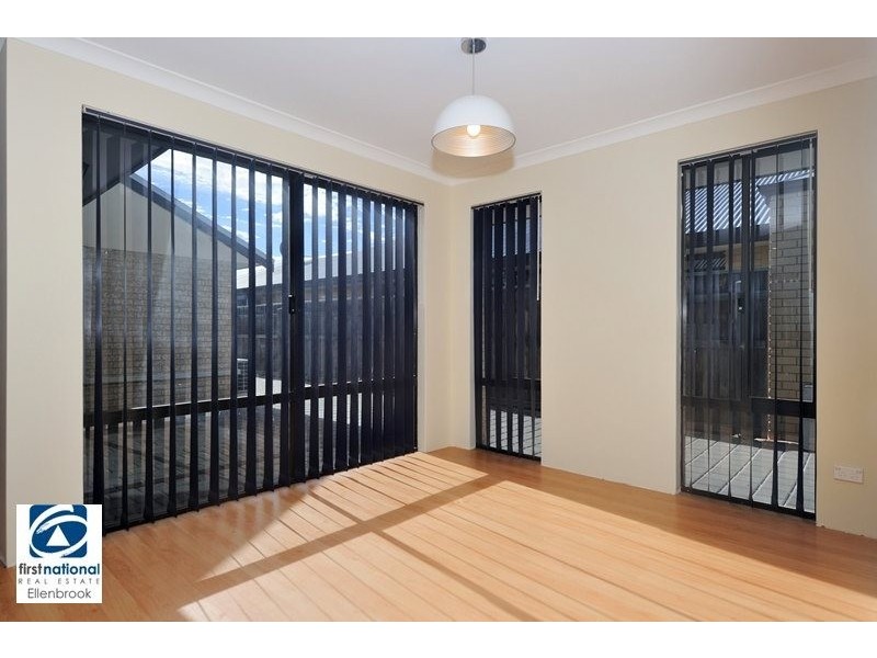 12 Coniston Drive, Ellenbrook WA 6069