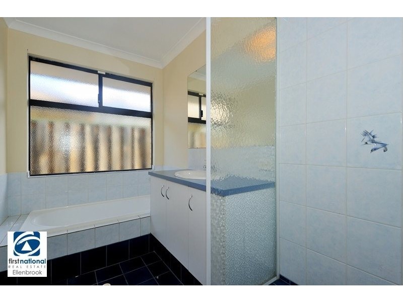 12 Coniston Drive, Ellenbrook WA 6069