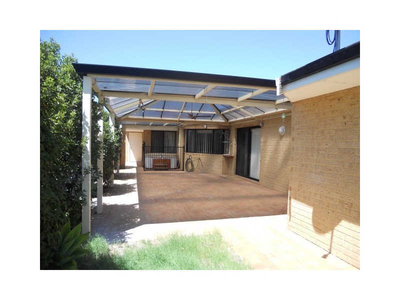 4 Maplewood Green, Ellenbrook WA 6069