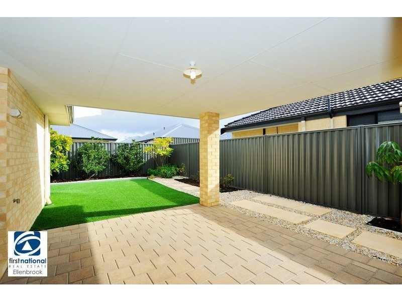 16 Delaware Street, Aveley WA 6069