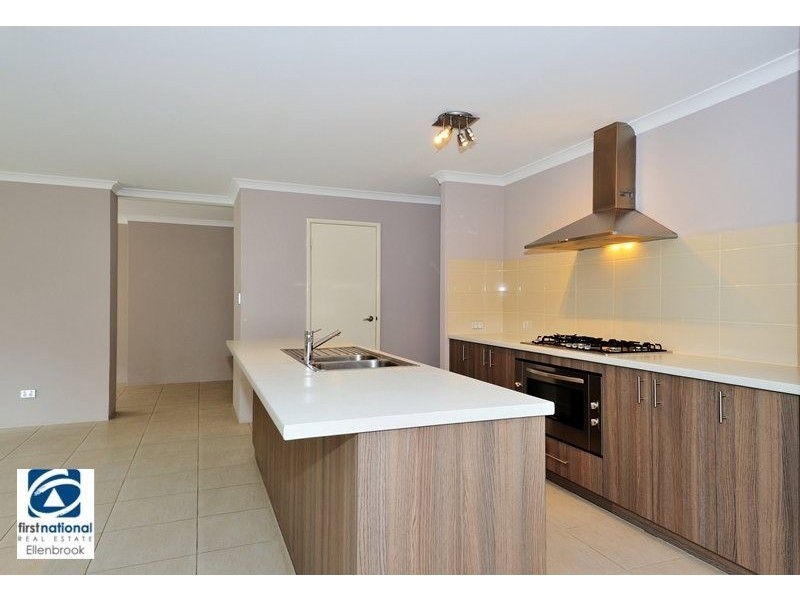 16 Delaware Street, Aveley WA 6069