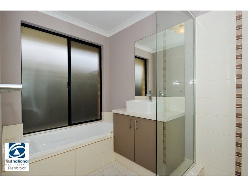 16 Delaware Street, Aveley WA 6069