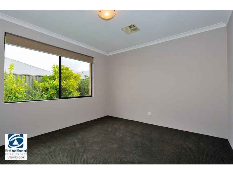 16 Delaware Street, Aveley WA 6069