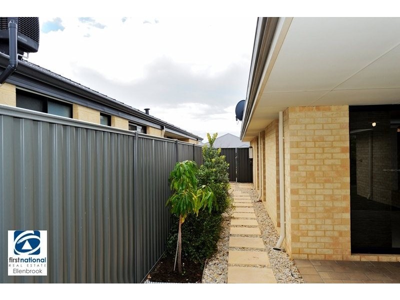 16 Delaware Street, Aveley WA 6069