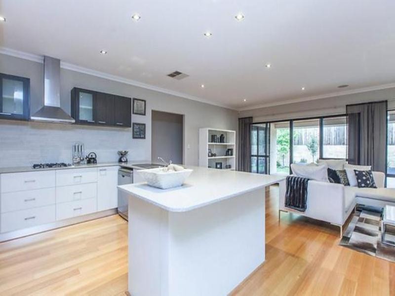 5 Ewens Pass, Ellenbrook WA 6069