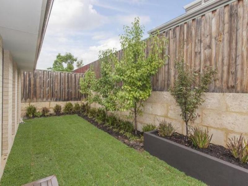 5 Ewens Pass, Ellenbrook WA 6069