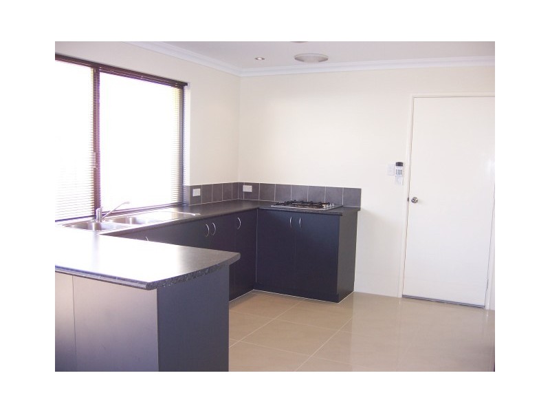 15 Branxholme Terrace, Ellenbrook WA 6069