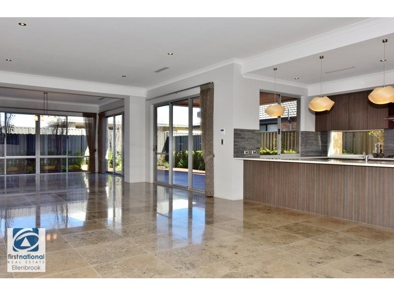 12 Virago Street, Aveley WA 6069