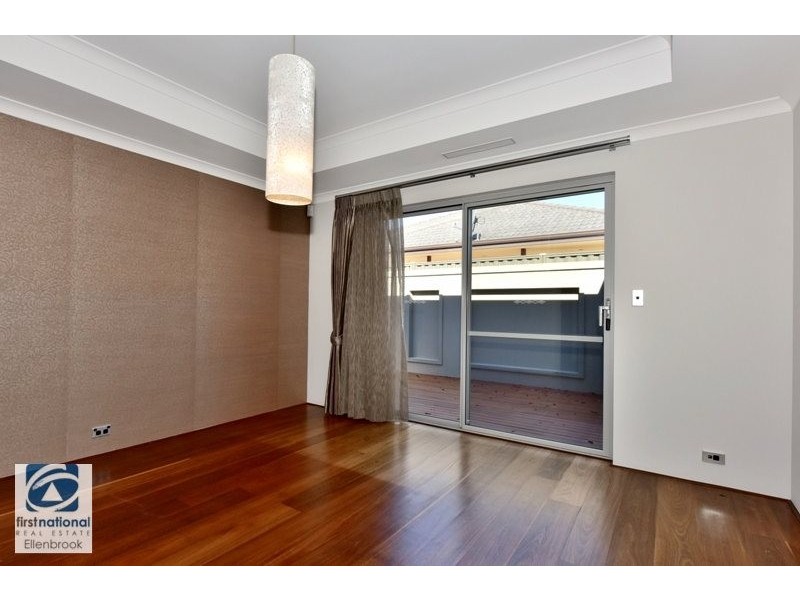 12 Virago Street, Aveley WA 6069
