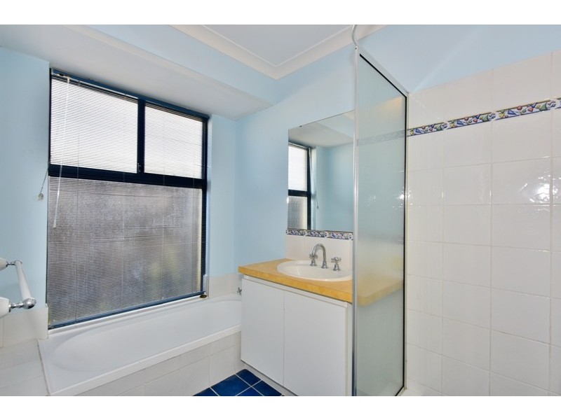 5 Tokara Ave, Henley Brook WA 6055