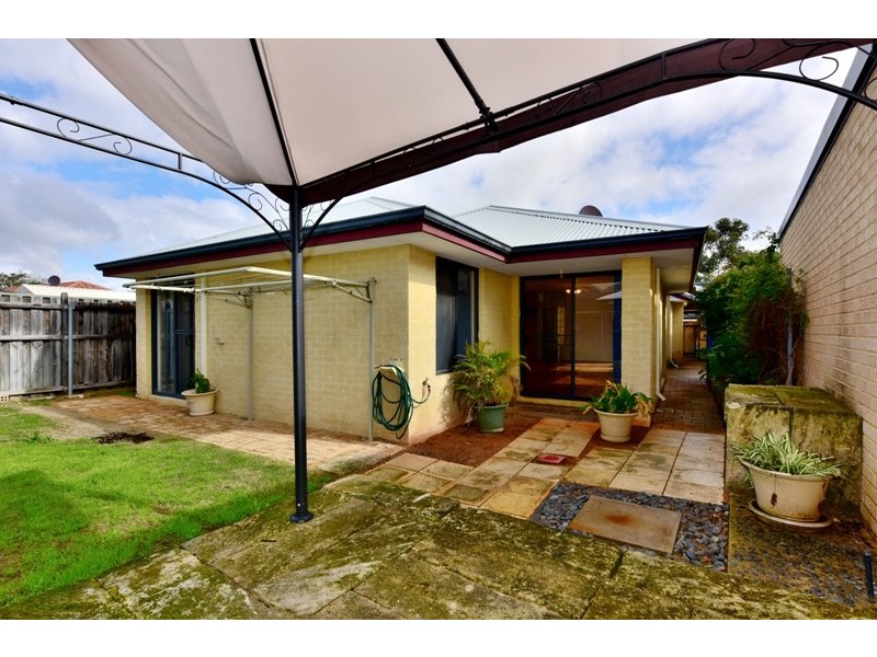 5 Tokara Ave, Henley Brook WA 6055