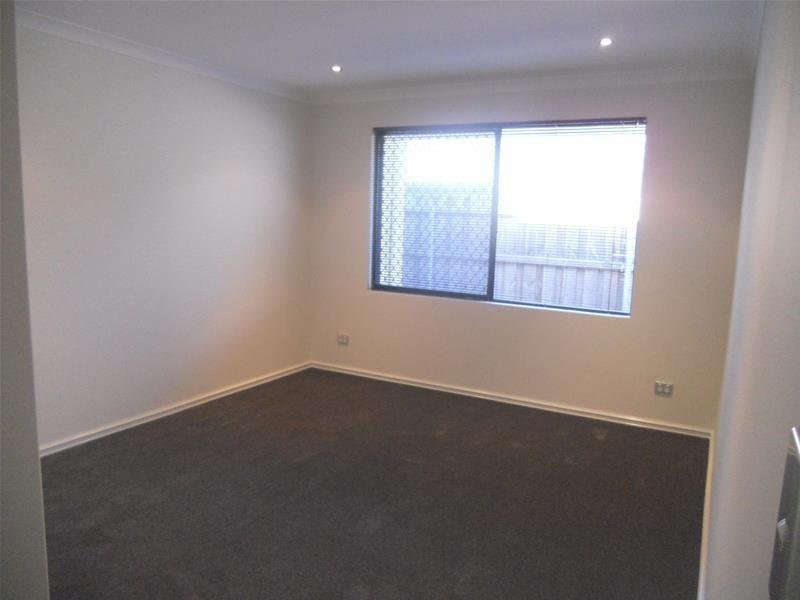 11 Solway Brace, Ellenbrook WA 6069