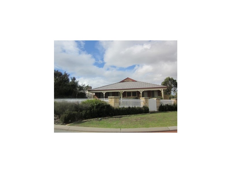 16 Halpin Circle, Ellenbrook WA 6069