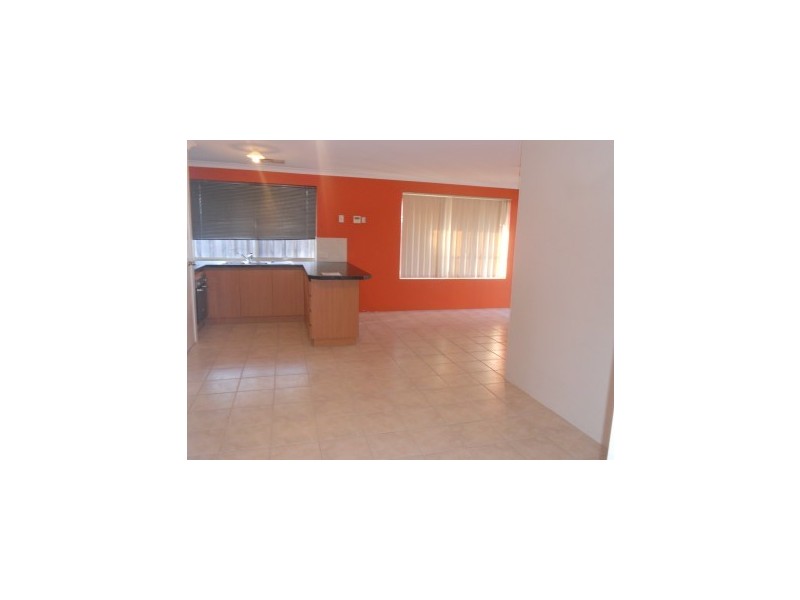 16 Halpin Circle, Ellenbrook WA 6069