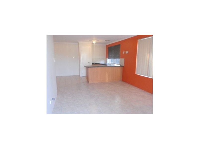 16 Halpin Circle, Ellenbrook WA 6069