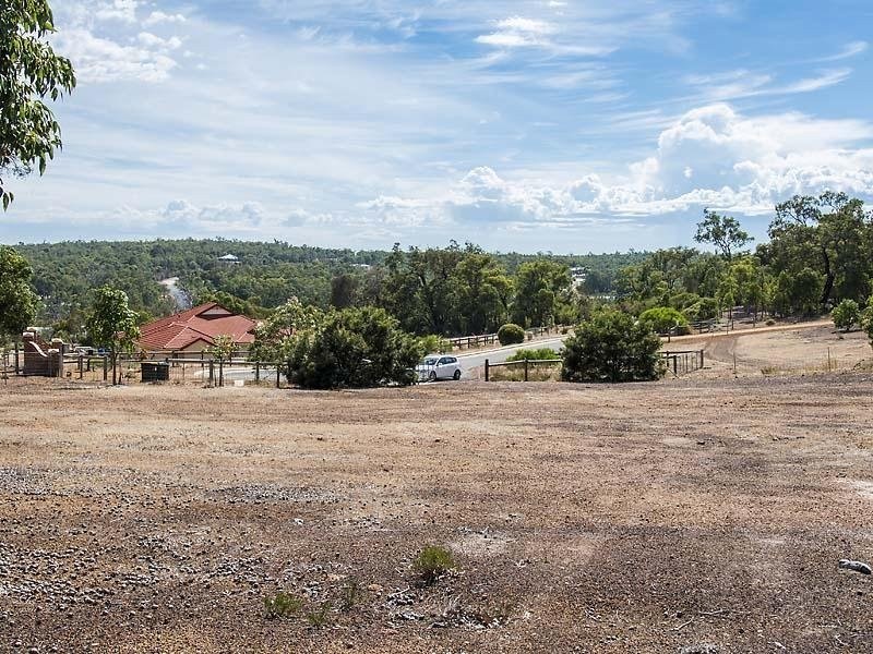 21 Basuto Rise, Brigadoon WA 6069