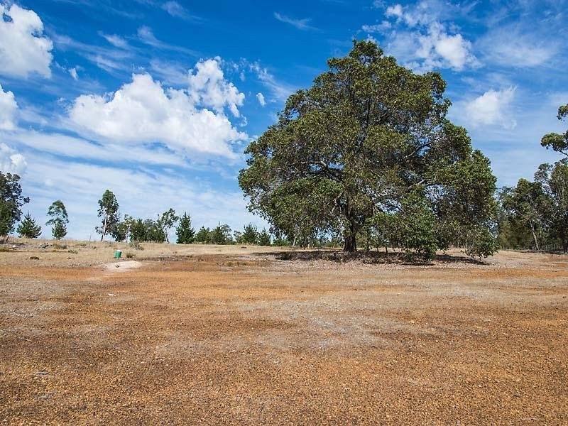 21 Basuto Rise, Brigadoon WA 6069