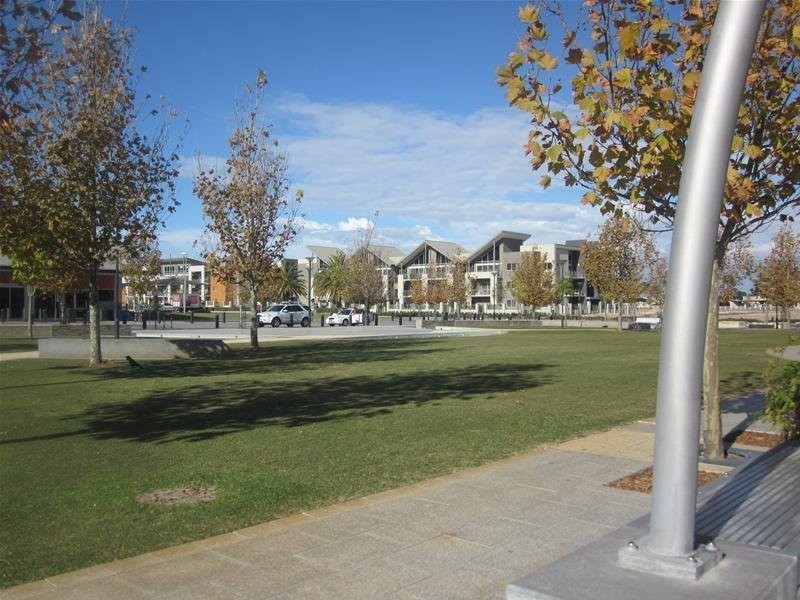 4/53 The Parkway, Ellenbrook WA 6069