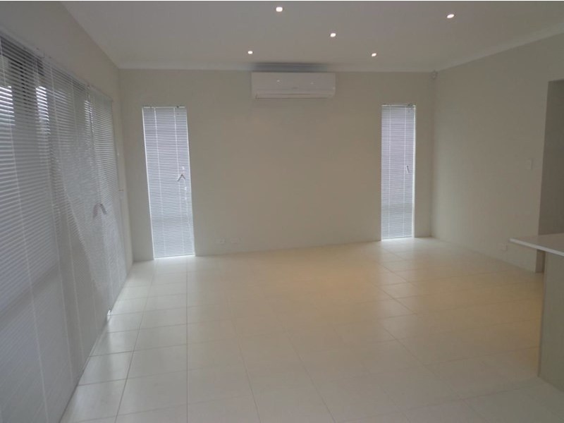 2 Ulverston Way, Butler WA 6036