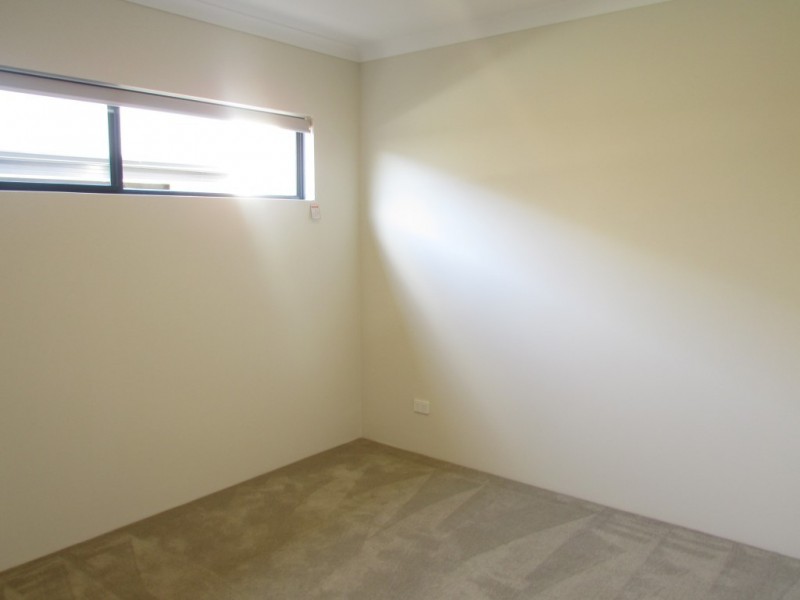 5/293 Landsdale Road, Landsdale WA 6065