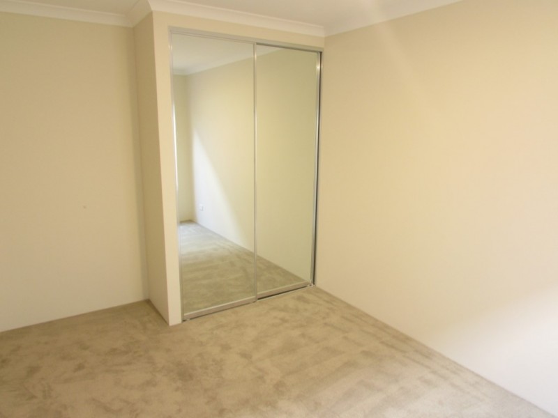 5/293 Landsdale Road, Landsdale WA 6065