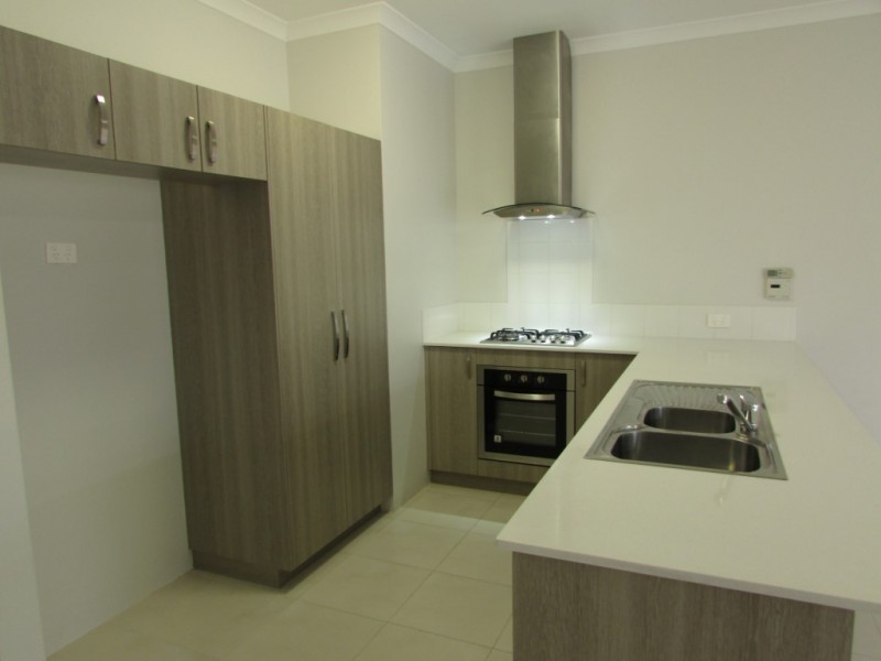 15 Hollyford Parade, Butler WA 6036