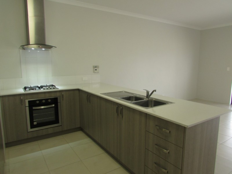 15 Hollyford Parade, Butler WA 6036