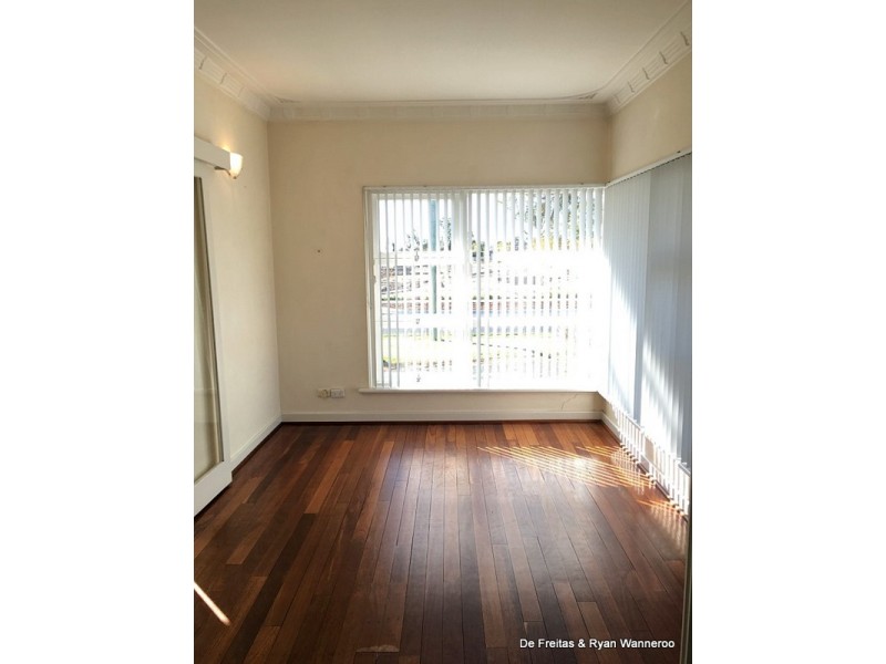 4 Hastings Street, Wanneroo WA 6065