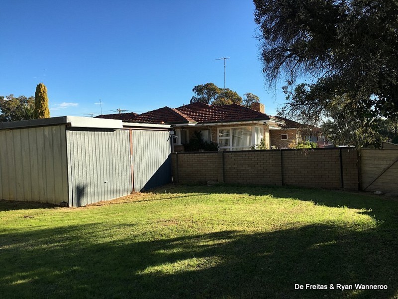 4 Hastings Street, Wanneroo WA 6065