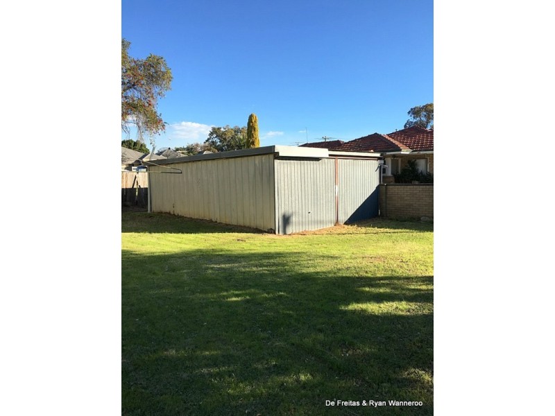 4 Hastings Street, Wanneroo WA 6065
