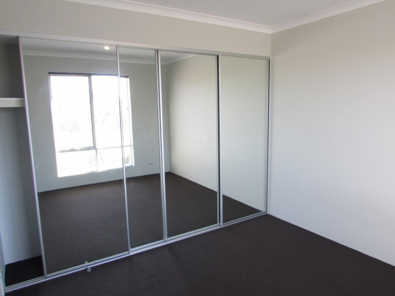 51 Grassdale Parkway, Ellenbrook WA 6069