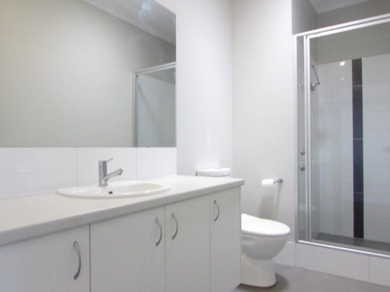 51 Grassdale Parkway, Ellenbrook WA 6069