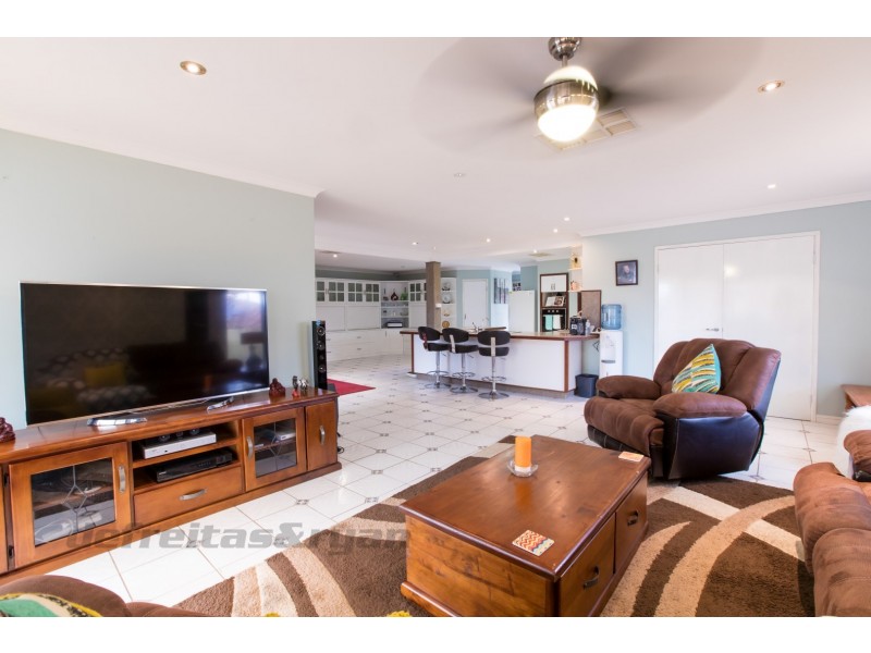 42 Paltara Way, Wanneroo WA 6065