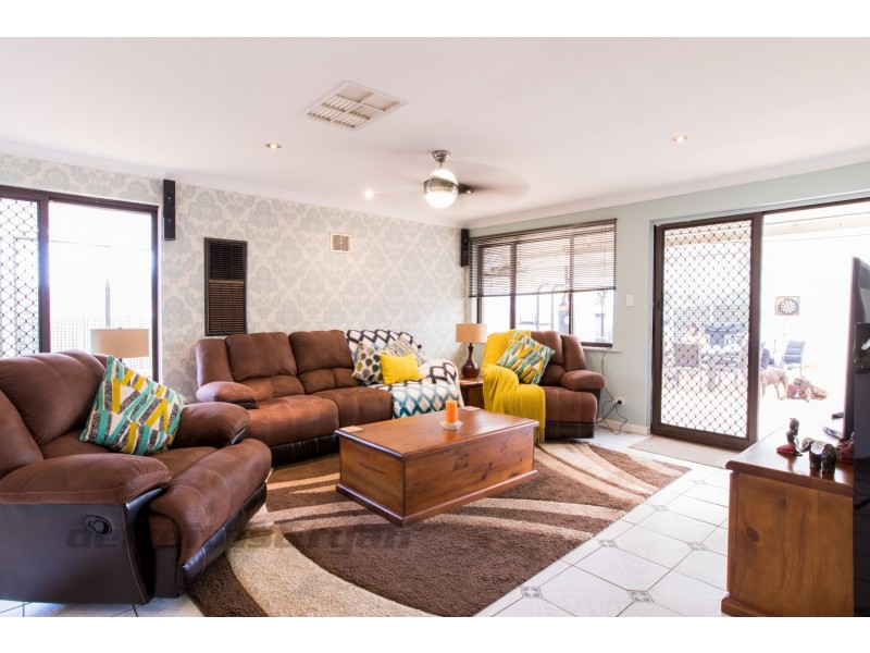 42 Paltara Way, Wanneroo WA 6065
