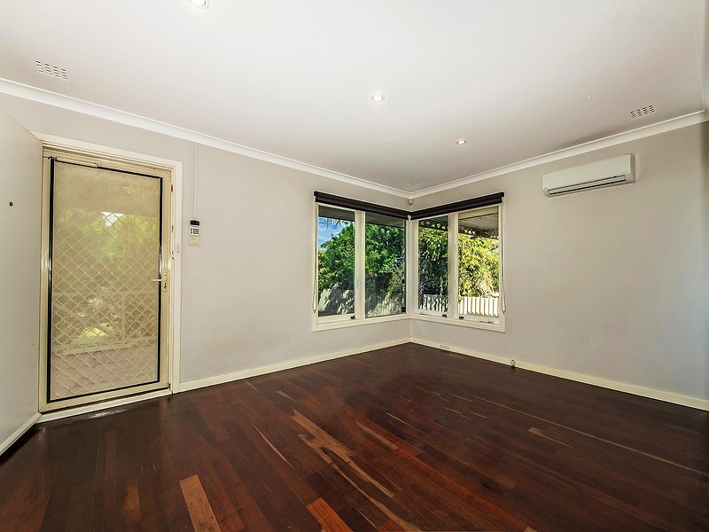 31 Nankivell Road, Koondoola WA 6064