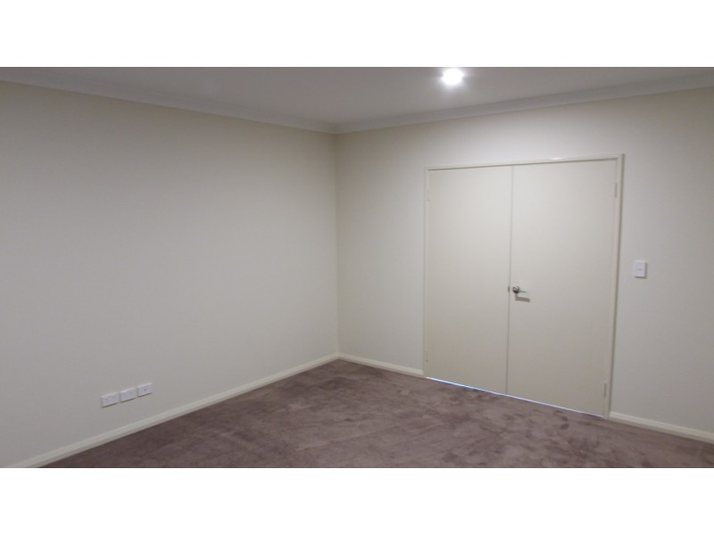 4 Marginson Drive, Landsdale WA 6065