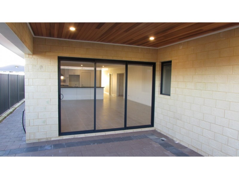 4 Marginson Drive, Landsdale WA 6065