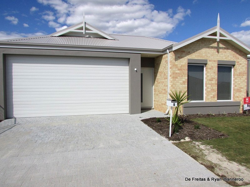 4 Rive Way, Caversham WA 6055