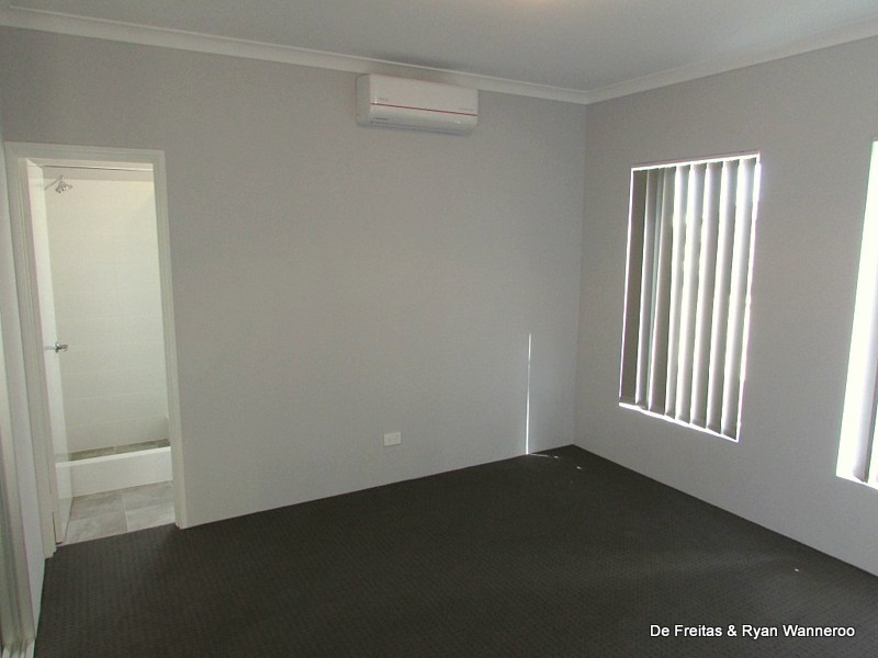 4 Rive Way, Caversham WA 6055