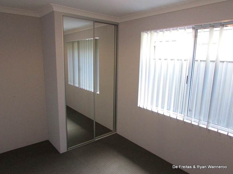 4 Rive Way, Caversham WA 6055