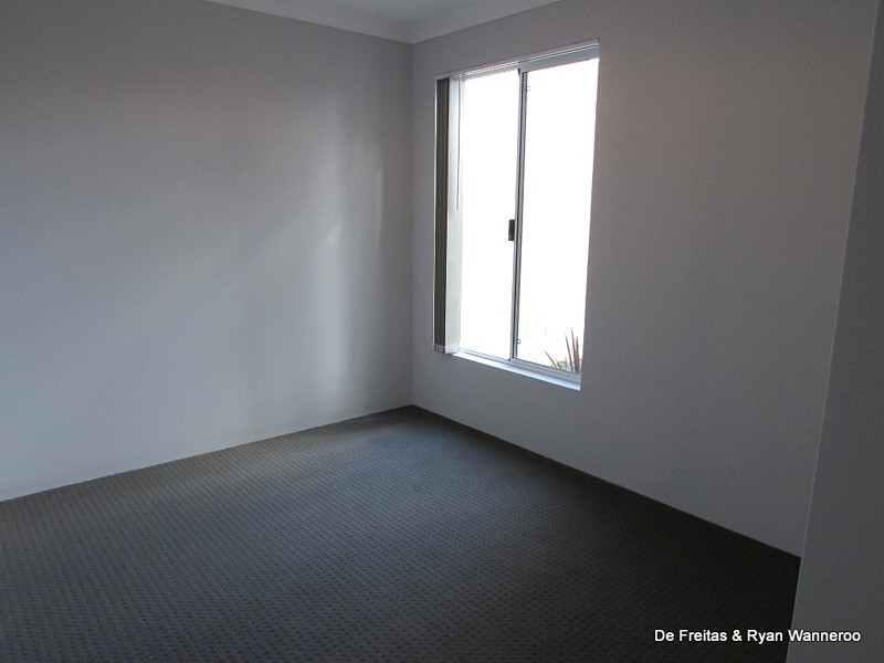 4 Rive Way, Caversham WA 6055