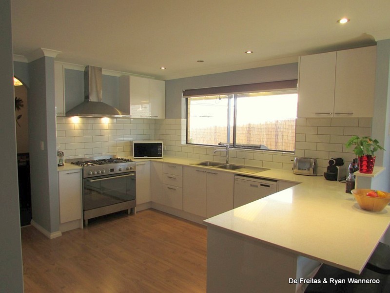 4 Holroyd Link, Wanneroo WA 6065