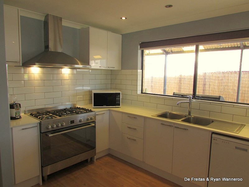 4 Holroyd Link, Wanneroo WA 6065