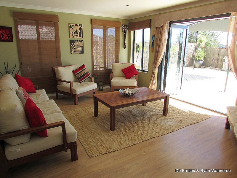 4 Holroyd Link, Wanneroo WA 6065