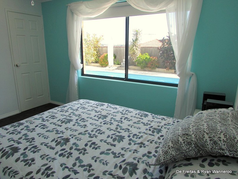 4 Holroyd Link, Wanneroo WA 6065