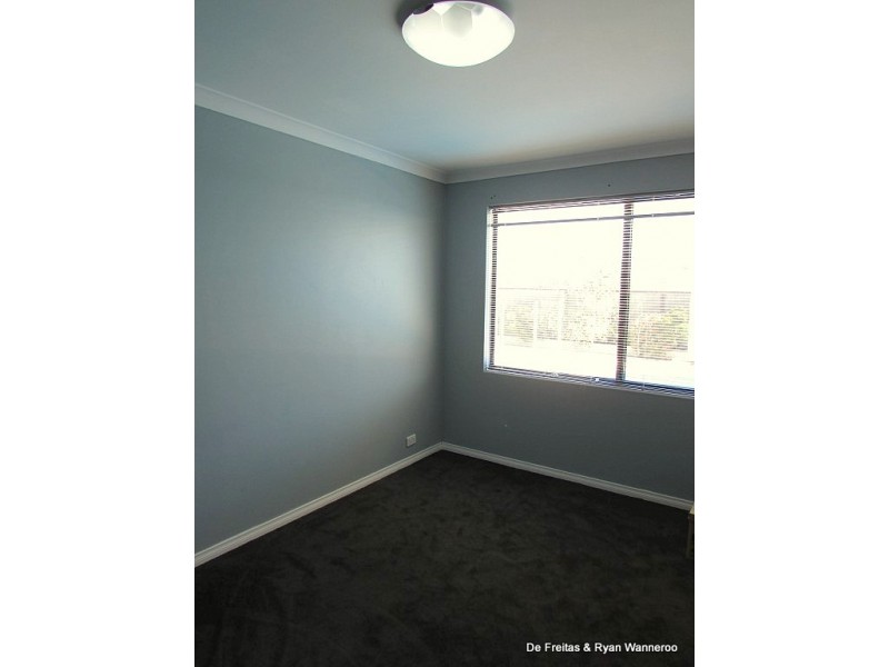 4 Holroyd Link, Wanneroo WA 6065