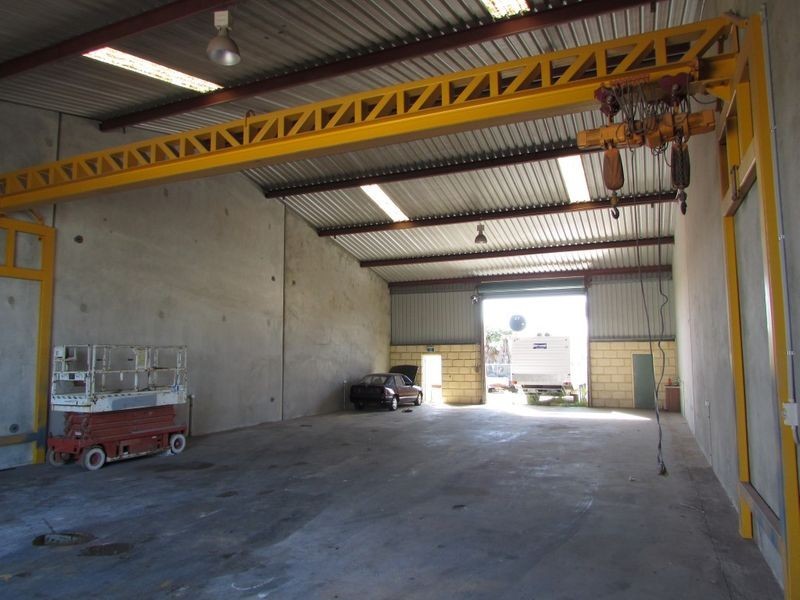 4 / 12 Avery Street, Neerabup WA 6031