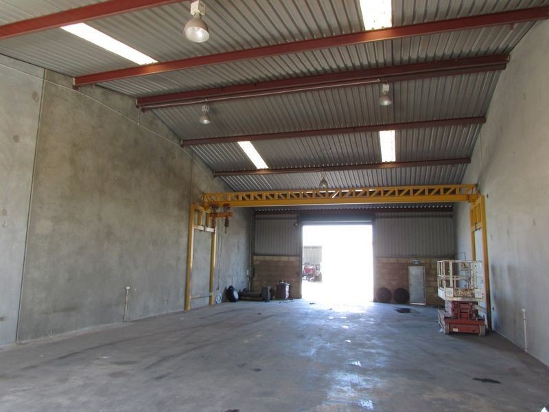 4 / 12 Avery Street, Neerabup WA 6031