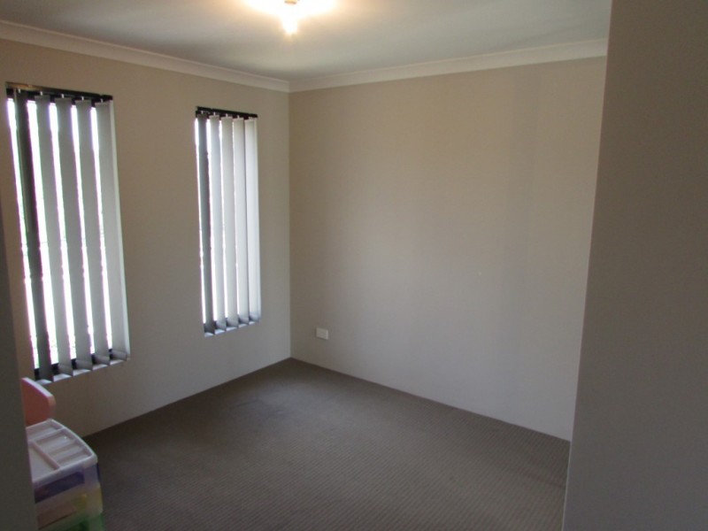 39 Cuddlepie Turn, Banksia Grove WA 6031