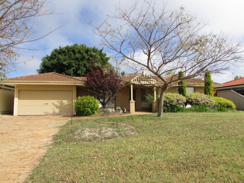 29 Jefferson Drive, Marangaroo WA 6064